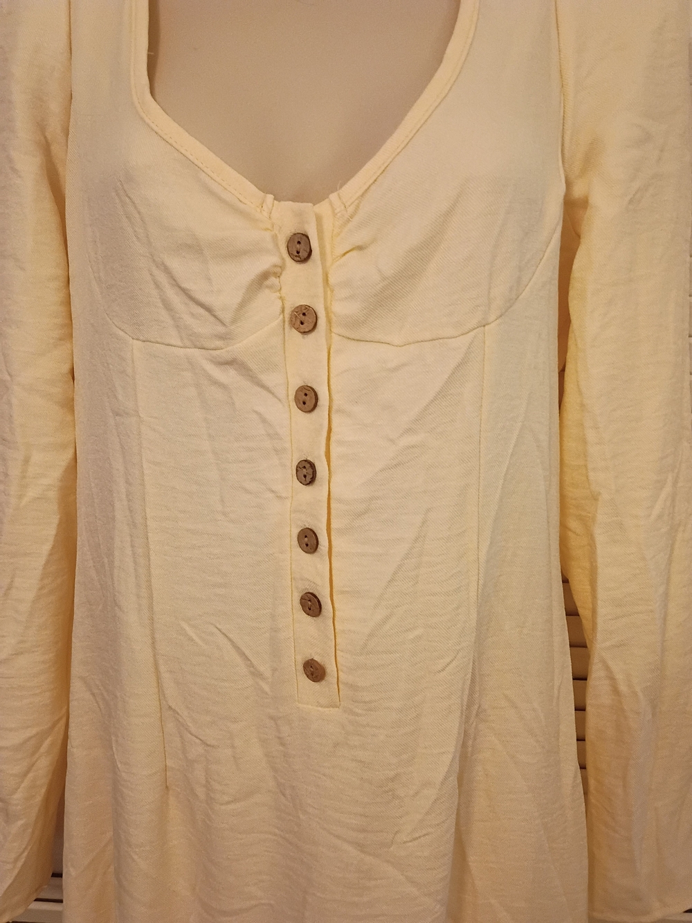 Elegant Cream Button-Front Maxi Dress with Ruffle Hem - Picture 5 of 8
